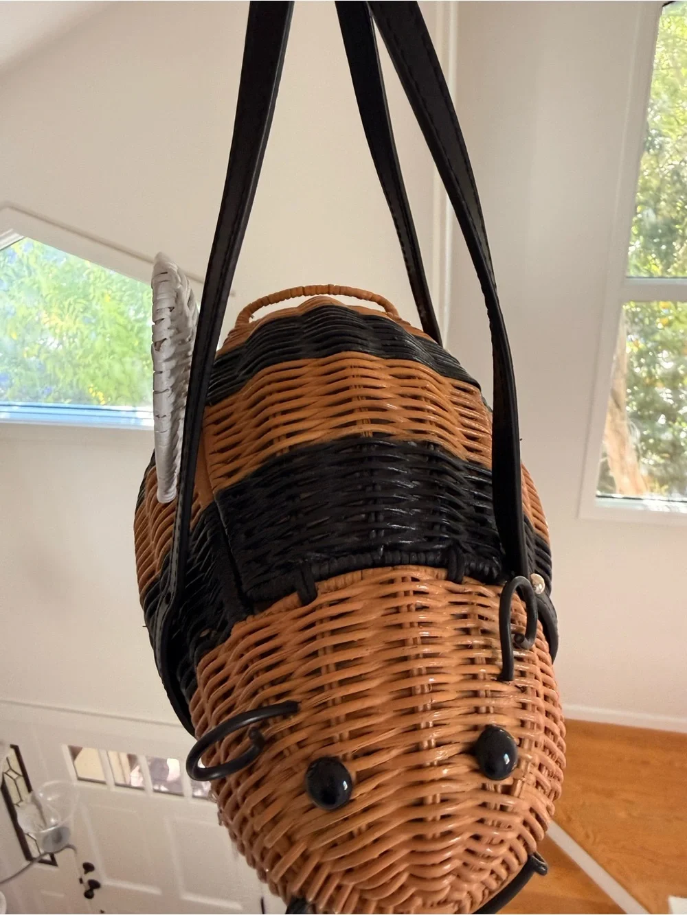Kate Spade Down the Rabbit Hole Wicker Bumble Bee Bag Rare/As-is